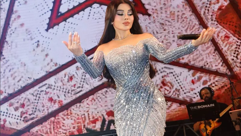 بحضور جماهيري كامل العدد.. هيفاء وهبي تشعل أجواء حفلها في الأردن