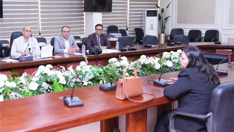 وزير العمل يختتم مقابلات 46 وظيفة قيادية.. والجدارة تحسم الاختيار