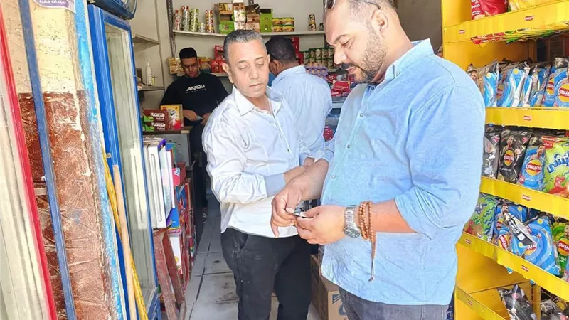 تموين المنيا يضبط مخزنًا للغش التجاري ويحرر 234 مخالفة تموينية