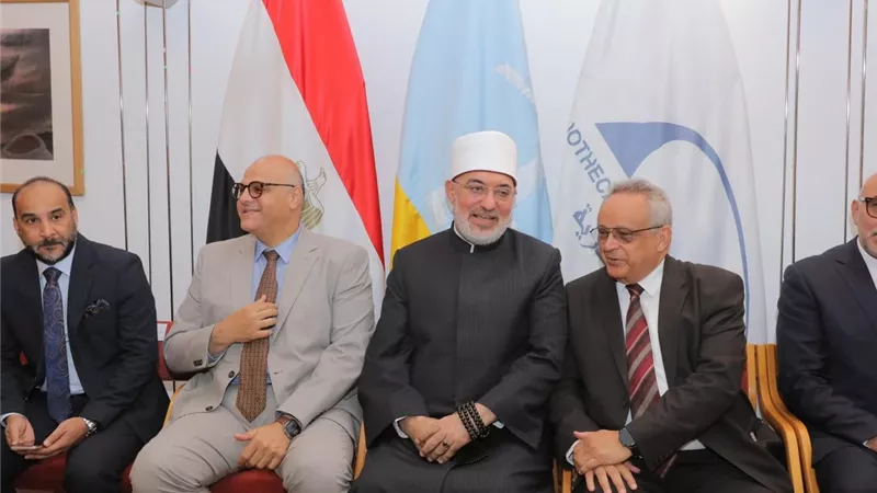 الوعي بين الدين والثقافة والتكنولوجيا.. نظير عياد وأحمد زايد يضعان خريطة مواجهة التطرف