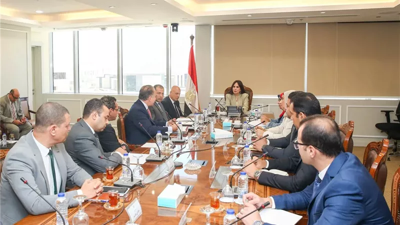 وزيرة الإسكان تبحث مع BAMAG الألمانية فرص تنفيذ مشروعات جديدة للمرافق
