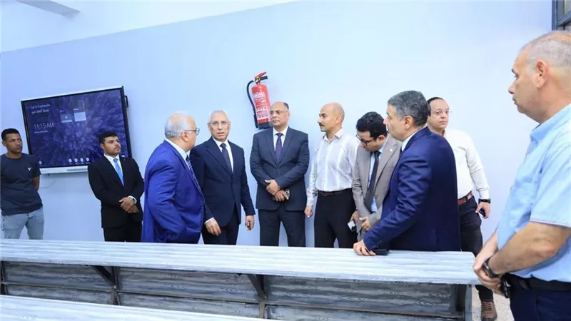 رئيس جامعة المنيا يفتتح 12 قاعة ذكية بكليتي الصيدلة والعلوم