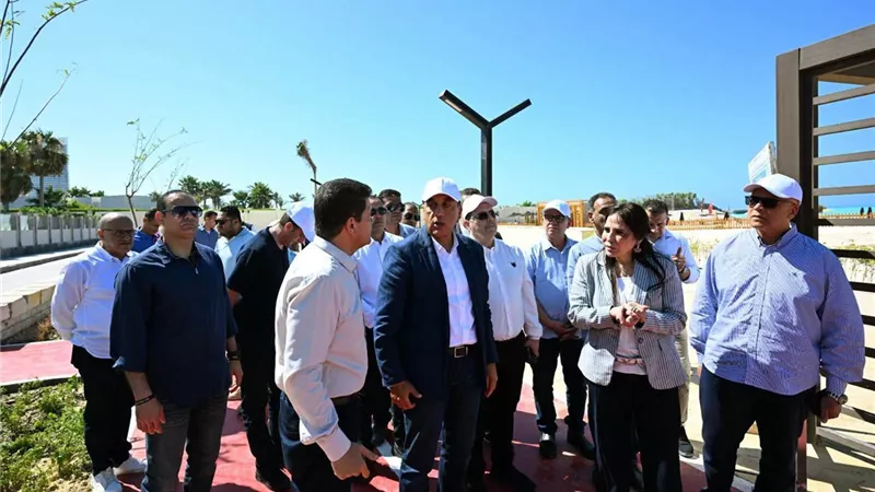 رئيس الوزراء يتفقد مشروع الممشى السياحي الرابط بين مارينا (5) ومارينا (7)    