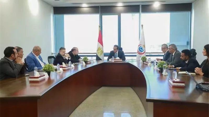 وزير الصحة يبحث مع مجموعة «إنفينشور» تنفيذ مدينتين طبيتين بالعاصمة الجديدة والعلمين