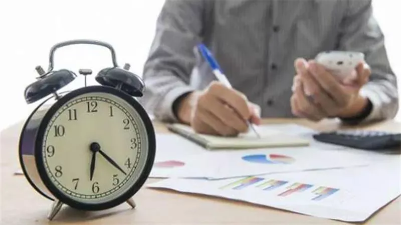 لذوي الإعاقة والحوامل والمرضعات.. قانون الخدمة المدنية يحدد حالات تخفيض ساعات العمل