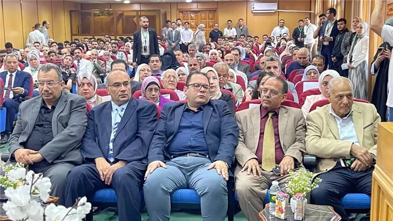 جامعة المنصورة تنظم المؤتمر الثاني للرياضيات والذكاء الاصطناعي| صور 