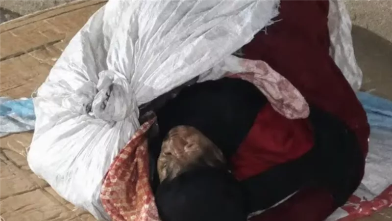 الأمن يفك لغز العثور على جثة فتاة داخل شيكارة بمقابر سندوب.. ويضبط المتهمين