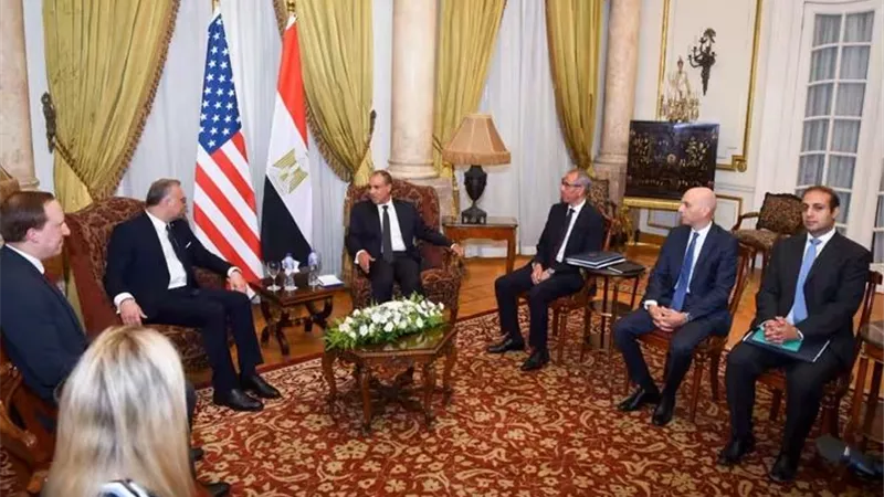 مباحثات مصرية أمريكية حول قضايا المنطقة.. لقاء بين وزير الخارجية ومستشار ترامب