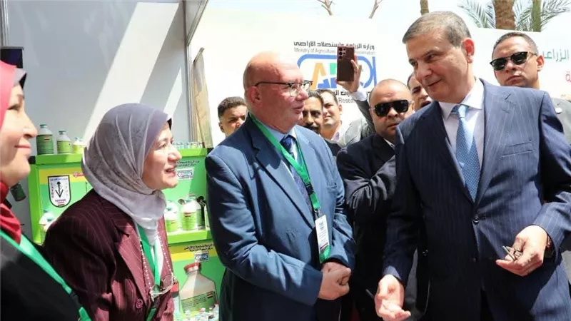بمشاركة 75 عارض.. وزير الزراعة يفتتح معرض مركز البحوث الزراعية الثاني