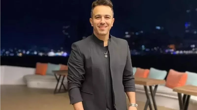 مش هنعلقله المشانق.. هيثم نبيل يدافع عن محمد حماقي بعد أزمته الأخيرة