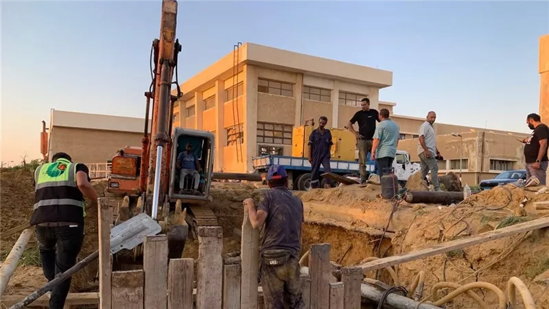 مياه القناة تواصل أعمال إصلاح خط الطرد الرئيسي بمحطة فايد 