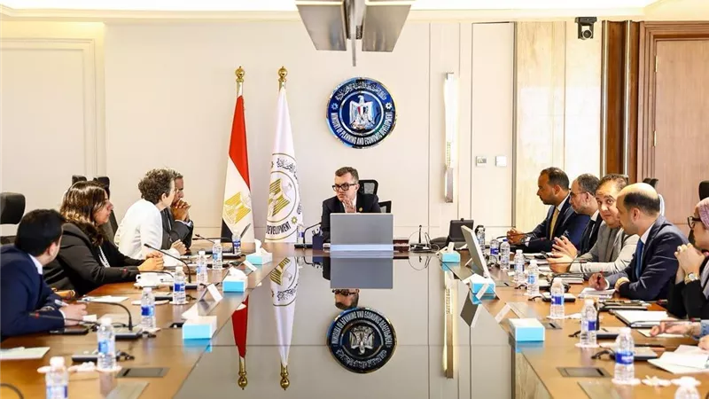 وزير التخطيط والبنك الدولي يبحثان تسريع تنفيذ آلية جديدة لتمويل مشروعات البنية التحتية