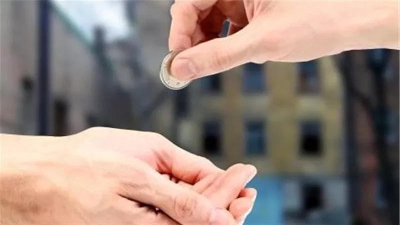 التحقيق مع 9 متهمين باستغلال 10 أطفال في التسول وبيع السلع بالقاهرة