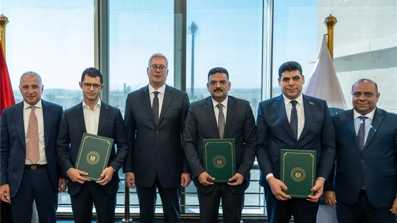 وزير البترول يشهد توقيع اتفاقية لإنشاء وتشغيل مصنع لإنتاج الأسمدة الفوسفاتية بالسخنة