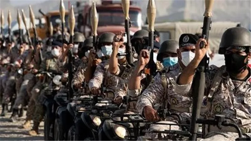 النيران تشتعل في الخليج.. إيران تعلن قصف 3 قواعد أمريكية داخل الكويت