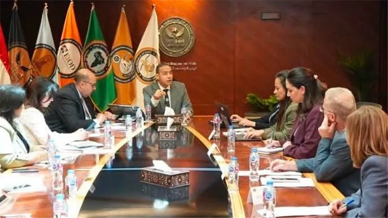 الرقابة المالية والبنك الدولي يناقشان إصلاحات سوق المال وتعزيز جاذبية الاستثمار
