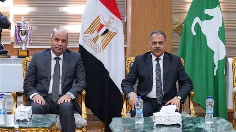 جولة جديدة لوزير العمل بالشرقية.. لقاءات ميدانية لدعم الاستثمار وخلق فرص عمل للشباب