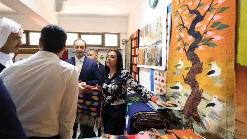 وزيرة التضامن توجه بشراء منتجات متعافي مركز العزيمة بمطروح ودعم تدريبهم الحرفي
