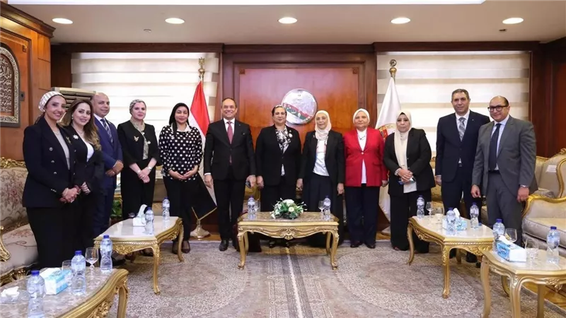 رئيسة النيابة الإدارية تبحث مع المستشارة أمل عمار دعم جهود تمكين المرأة