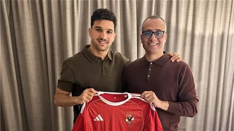 رسائل منصف بقرار بعد انتقاله لـ الأهلي