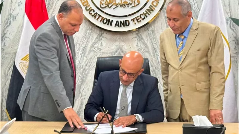 العاشرة على الجمهورية أدبي بالثانوية العامة بالإسكندريةء: أسرتى تعبت معايا وعلمت بالخبر عن طريق شقيق والدى