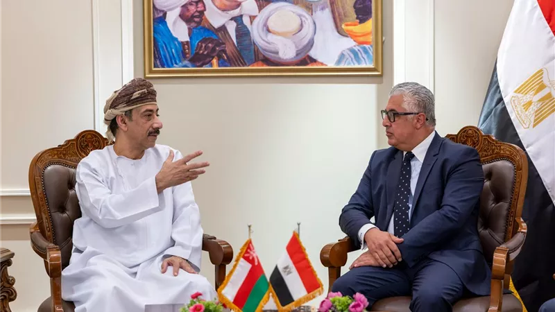 وليد جمال الدين يستقبل سفير سلطنة عُمان بالقاهرة لبحث سبل التعاون الاقتصادي
