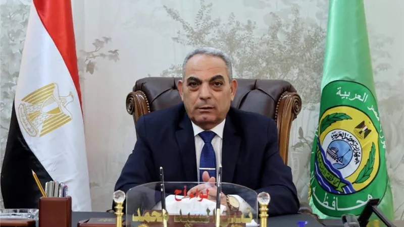 محافظ الإسماعيلية يتابع استعدادات انطلاق امتحانات الدور الثاني للدبلومات الفنية