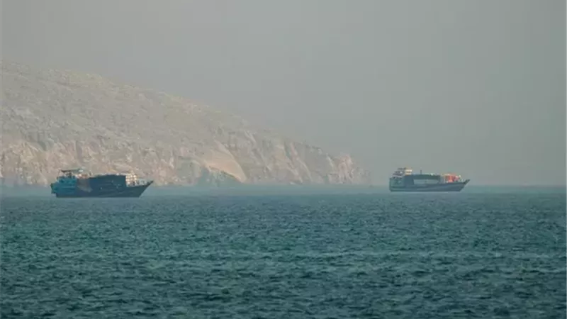 إيران: الولايات المتحدة تستخدم مضيق هرمز ذريعة لمواصلة الهجمات