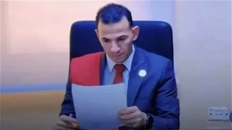 إحالة عاطل للمحاكمة بتهمة انتحال صفة قاضٍ والنصب على المواطنين بالقاهرة