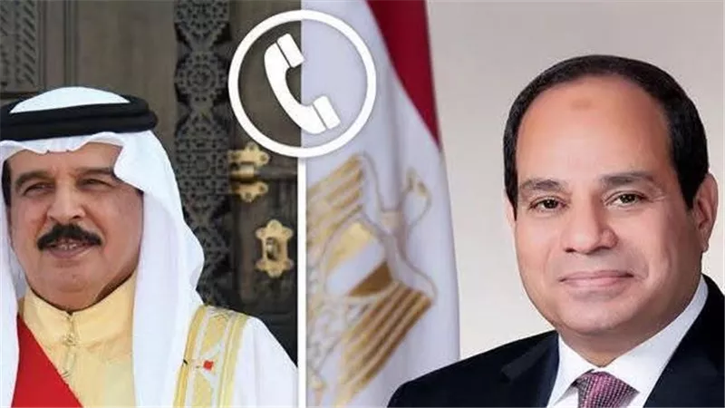 عاهل البحرين يتضامن مع مصر بعد الزلزال.. والسيسي يشيد بالدور الحكيم للمملكة 