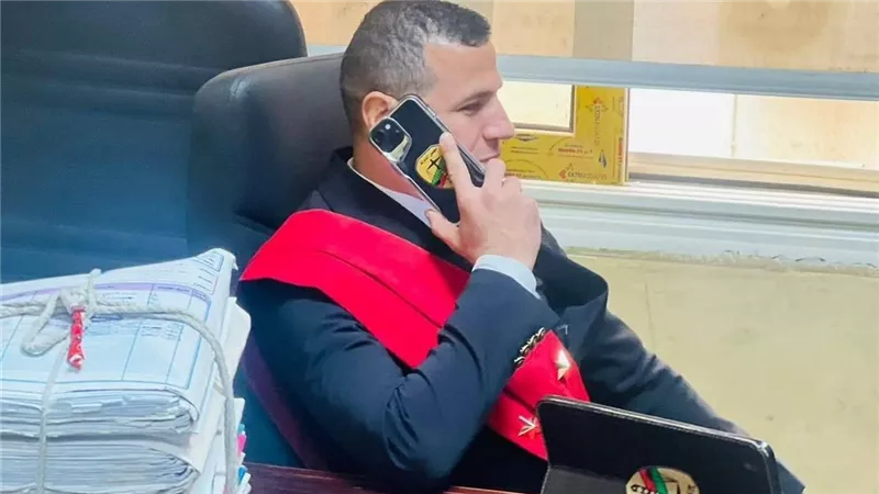 حبس المتهم بانتحال صفة قاضي بتهمة النصب على المواطنين وإحالته للمحاكمة الجنائية