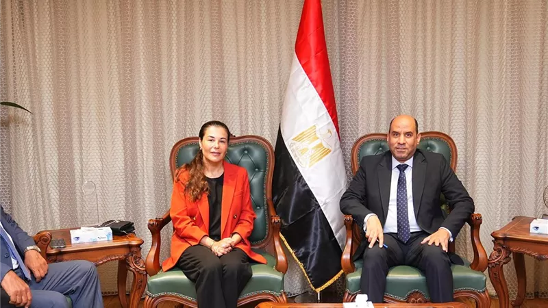  1100 فرصة عمل جديدة داخل مجموعة النساجون الشرقيون