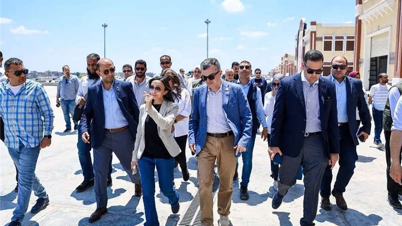 9.9 مليار جنيه استثمارات جديدة للبحيرة.. وزير التخطيط يكشف تفاصيل 422 مشروعًا تنمويًا