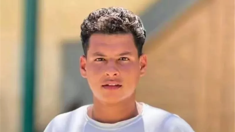 بعد 24 ساعة من البحث.. انتشال جثمان ثالث ضحايا الغرق في مياه بحر مطروح