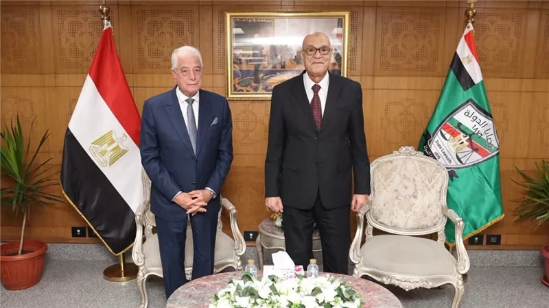 للتهنئة بمنصبه.. رئيس هيئة قضايا الدولة يستقبل مستشار رئيس الجمهورية للتنمية المحلية