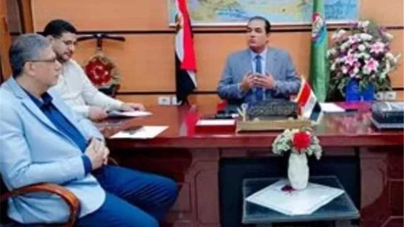 وكيل تعليم الفيوم يوجه رسائل حاسمة: القوة دون ظلم وكرامة المعلم لا مساس بها