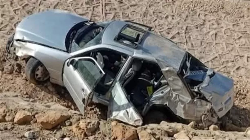 من أسرة واحدة.. إصابة 7 أشخاص في انقلاب سيارة بالمنيا