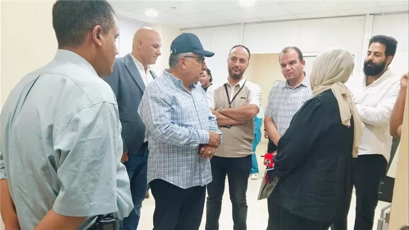 أشاد بالإدارة وصرف مكافأة.. تفاصيل جولة محافظ الدقهلية بمركز الأهرام في ميت غمر| صور 