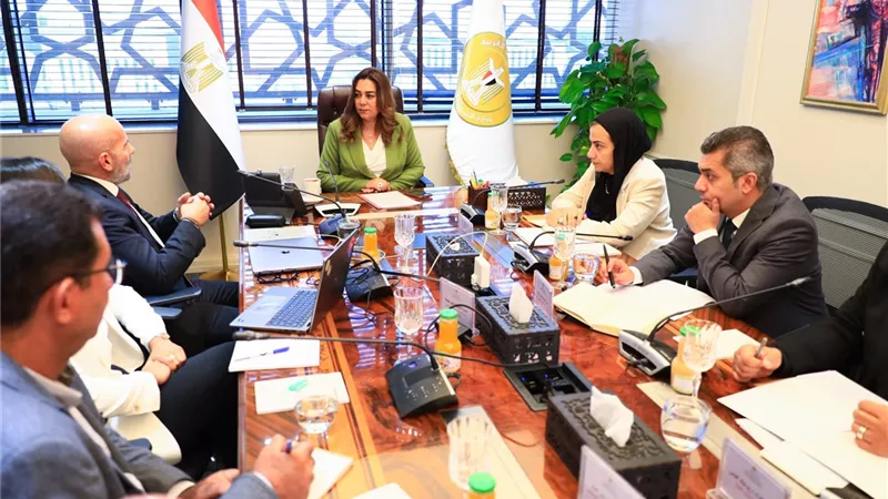 وزيرة التنمية المحلية والبيئة تتابع خطة التوسع في زراعة المانجروف لحماية سواحل البحر الأحمر