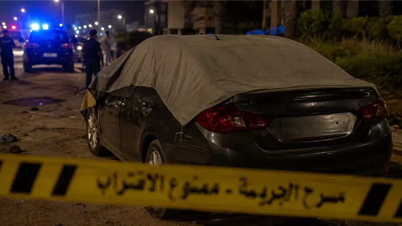 العثور على 3 جثامين لسيدة وابنتيها داخل سيارة في التجمع