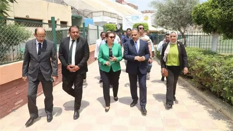 اللجنة الطبية العليا والاستغاثات بمجلس الوزراء تنظم قافلة طبية شاملة بمحافظة الشرقية 