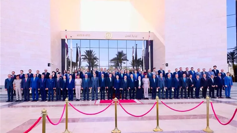 النيابة الإدارية توقّع وثيقة استراتيجية العدالة الرقمية الموحدة وتشارك في إطلاق منصة بيانات منظومة القضاء