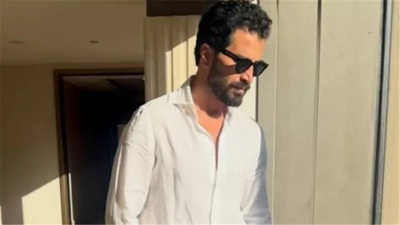 بعد انتهاء التصوير.. معتصم النهار يستعد لعرض «أنا إنت إنت مش أنا»