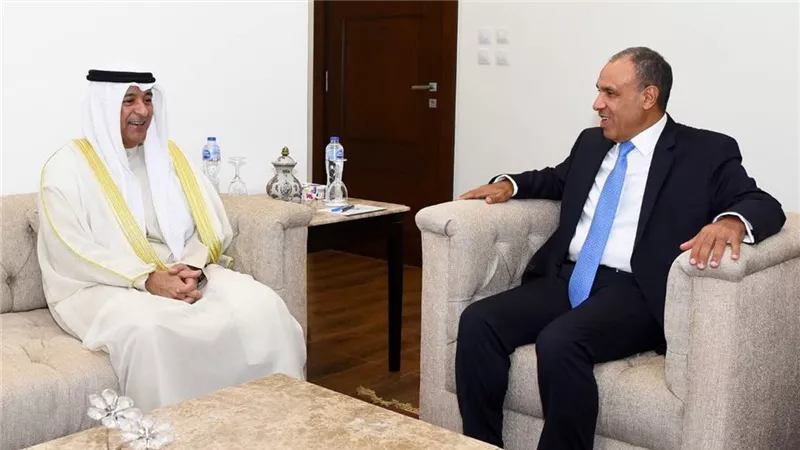 وزير الخارجية يلتقي الأمين العام لمجلس التعاون لدول الخليج العربية