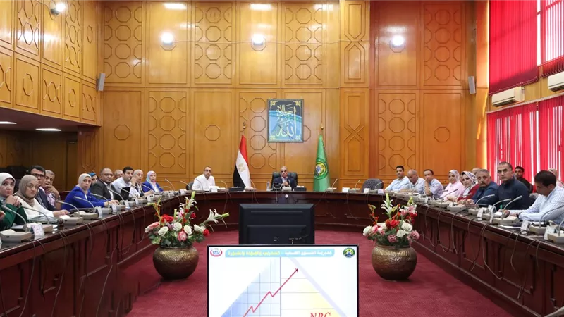 محافظ الإسماعيلية: بدء الحصر الميداني السريع بقرية النصر وتوابعها بالتوازي مع استمرار العمل السكاني بباقي مراكز المحافظة