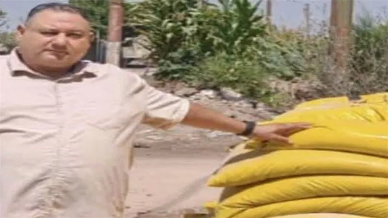 ضبط طن أسمدة زراعية مجهولة المصدر داخل محل مبيدات بمركز بدر