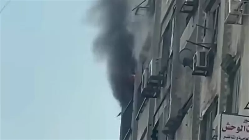 السيطرة على حريق شقة سكنية بشارع فيصل أمام كلية التربية في الجيزة