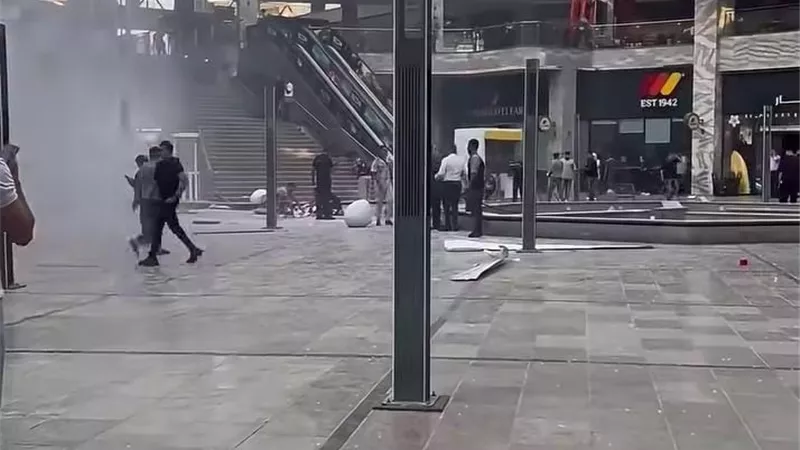 النيابة العامة تباشر التحقيقات في واقعة انفجار داخل أحد المراكز التجارية بالقاهرة الجديدة