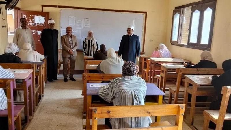 منطقة الإسماعيلية الأزهرية: 677 طالبًا وطالبة يؤدون امتحانات الدور الثاني للشهادة الثانوية الثلاثاء 