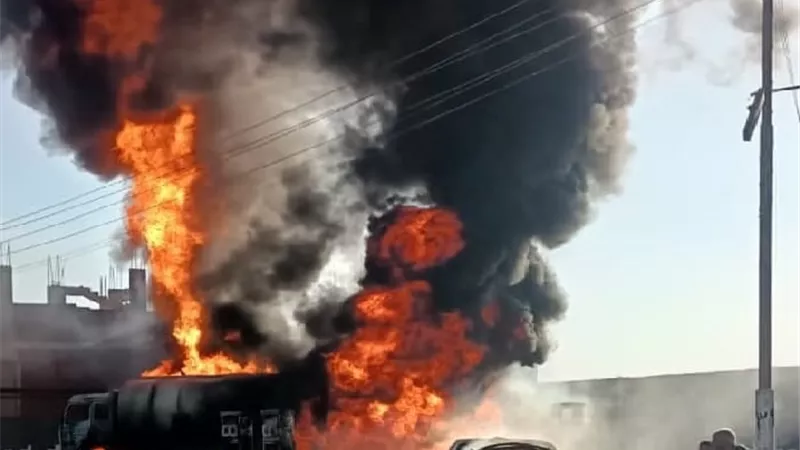 السيطرة على حريق داخل مصنع بلاستيك بديرب نجم بالشرقية دون إصابات